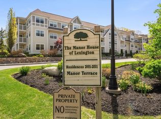 2 Manor Ter UNIT 244, Lexington, MA 02420