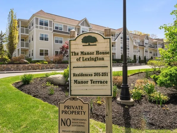 2 Manor Ter Unit 244, Lexington, MA 02420