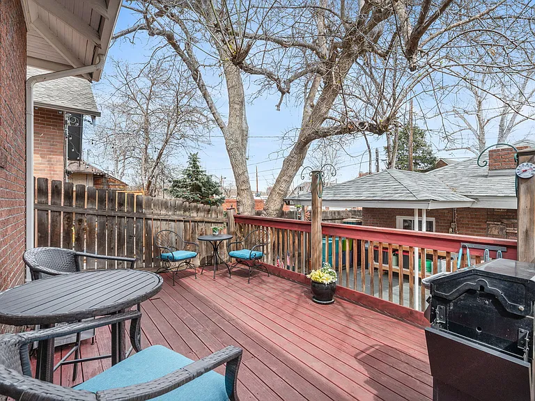 1136 Cook St — Photo 28
