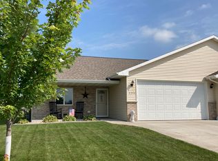 2354 Jacobsen Rd, Neenah, WI 54956