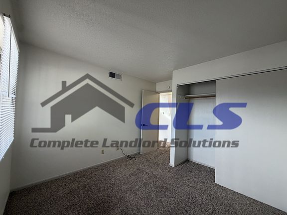 4th image of 820 Poplar St APT 6