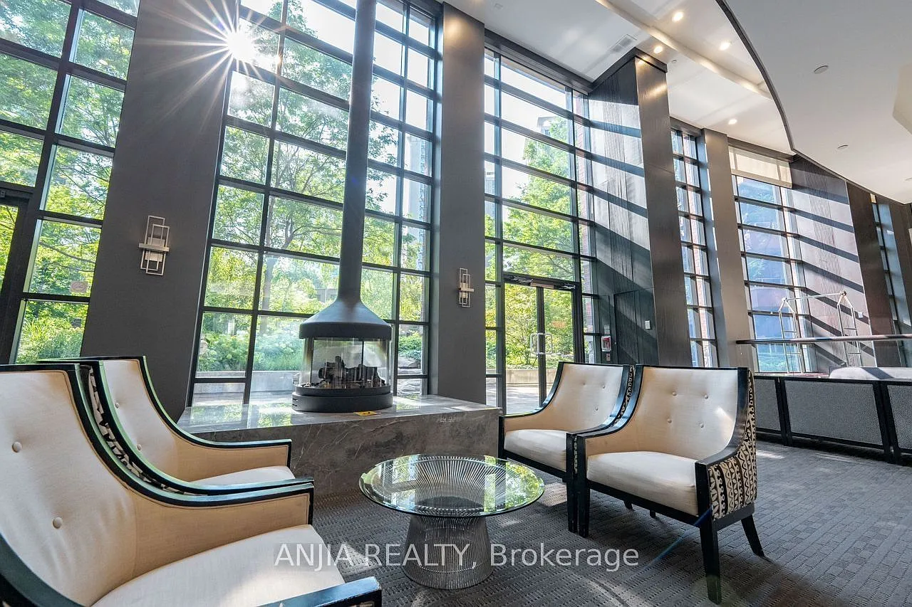 2 bed, $3,200 — Photo 4
