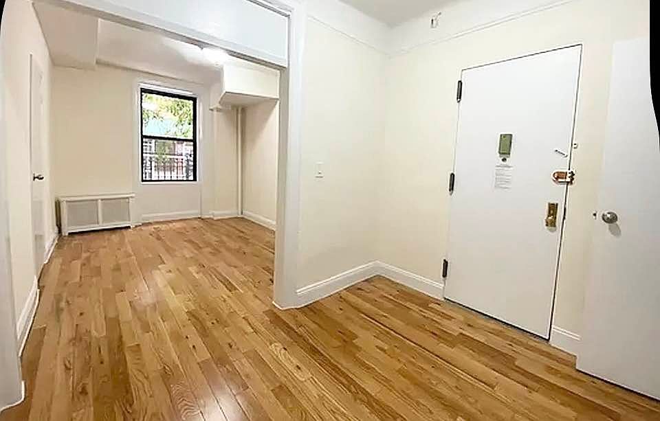 1st image of 137 E 26th St APT A1