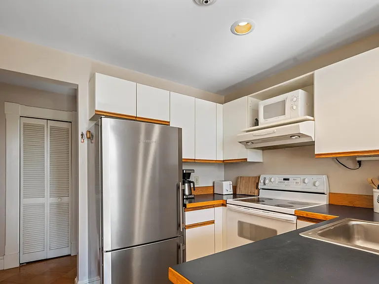 397 Gibbs Ave #1 — Photo 12