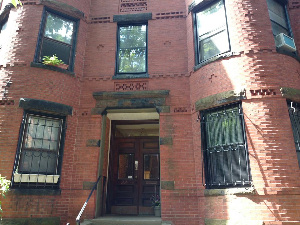 2nd image of 22 Wellington St