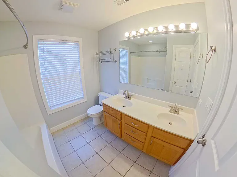 225 Walters Dr — Photo 6