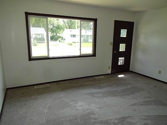 3rd image of 1204 Drexel Blvd