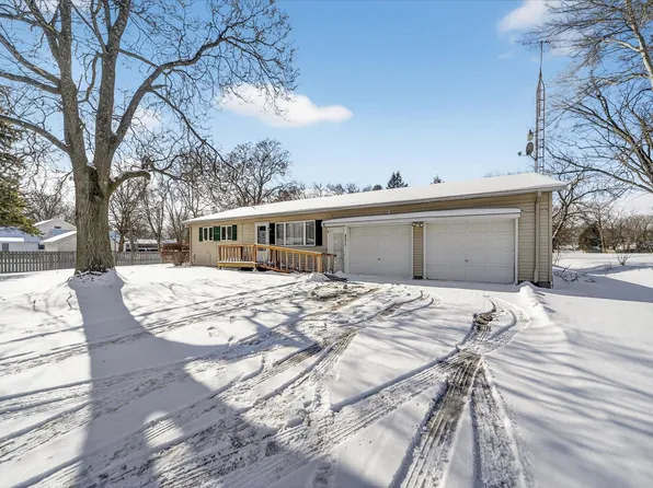 211 N Maple St, Vernon, MI 48476