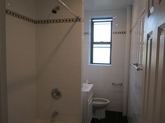 Rented by Stonecrest Realty | media 18