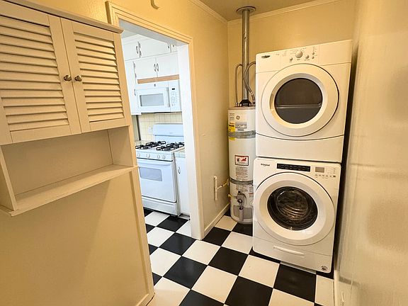 3rd image of 2417 Q St #2419-Q