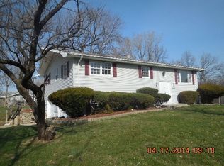 1519 Starr Dr, Joliet, IL 60433