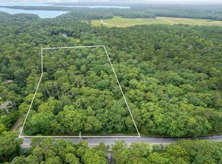 8 Meshacket Wood Rd, Edgartown, MA 02539