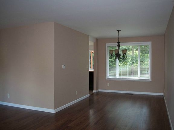 3rd image of 1433 174th Pl SW