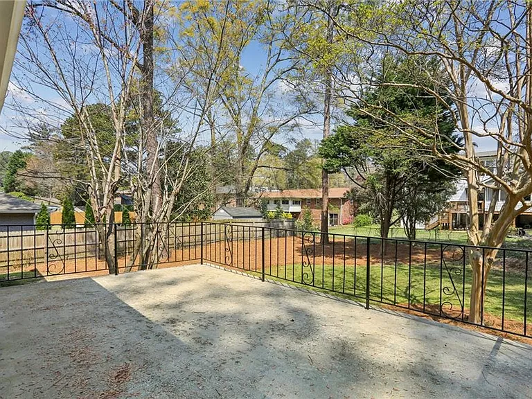 2888 Bonanza Dr — Photo 31