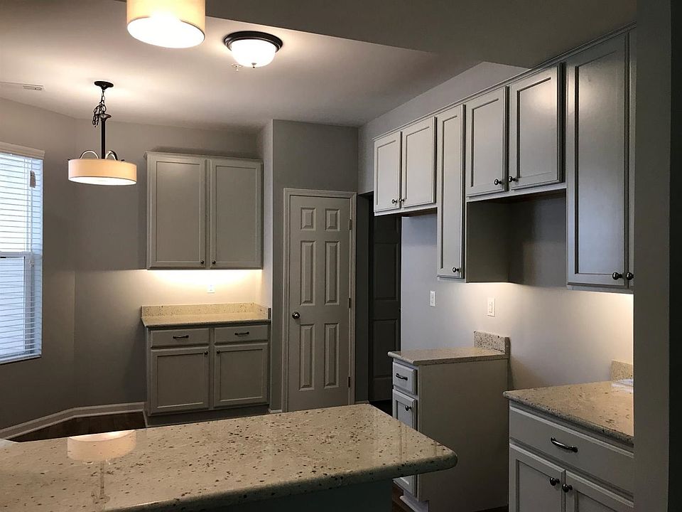 1st image of 506 Fieldstone Ct Unit 26