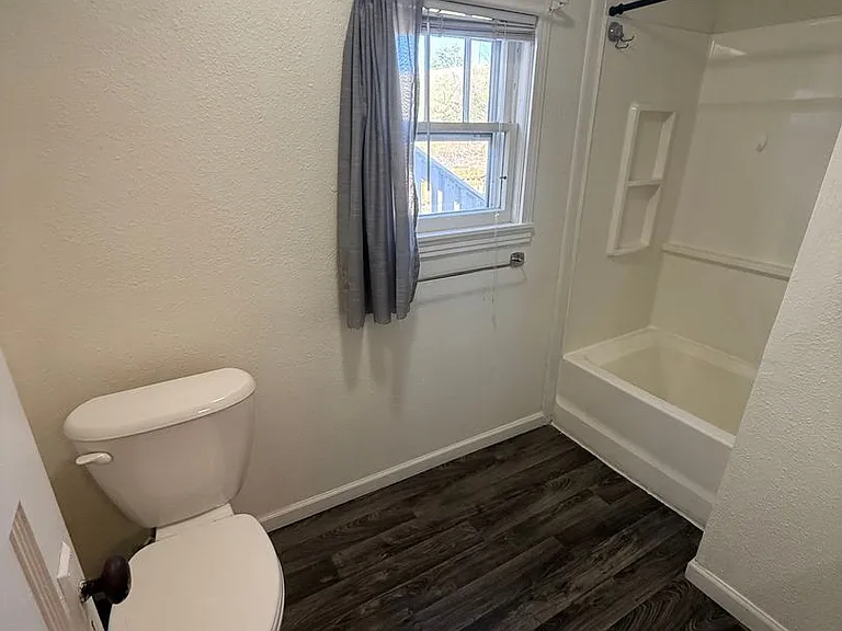 1001 Silverleaf Ave — Photo 12