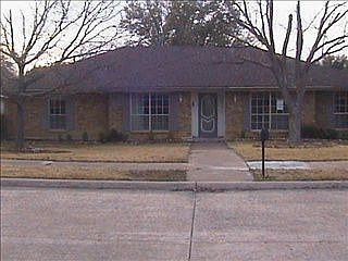 1st image of 2313 Greenhill Dr