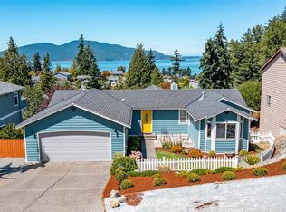 3410 W 7th Pl, Anacortes, WA
