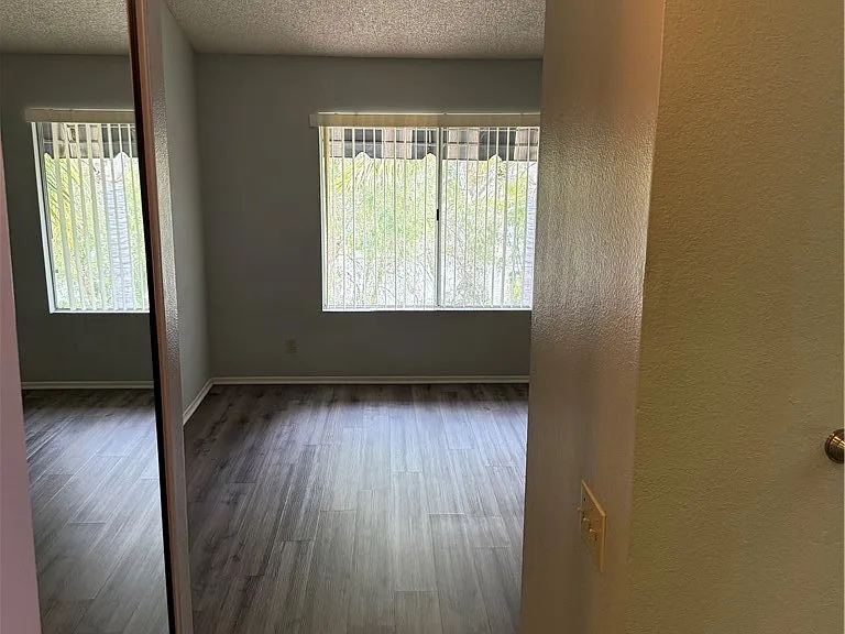 69 Stanford Ct — Photo 9