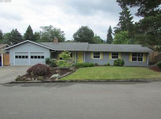 10734 SW 63rd Pl, Portland, OR 97219