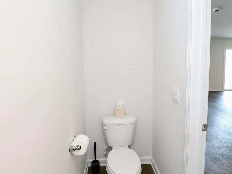 352 Sandbach Rd — Photo 11