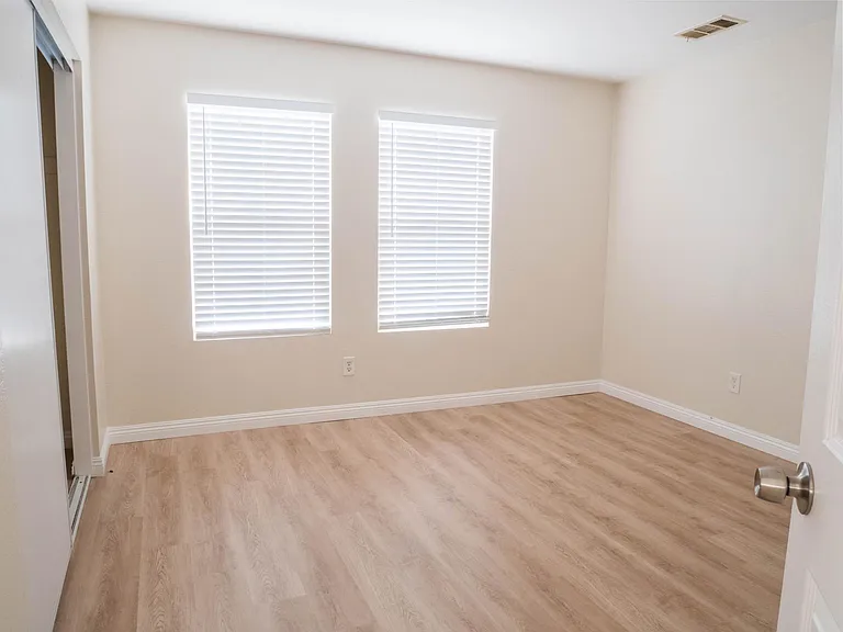 14579 Nelson Ave — Photo 18