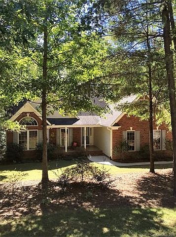 1st image of 312 Tradewinds Ln
