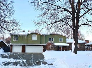 708 E Alder Ln, Sioux Falls, SD 57105