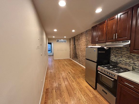 5th image of 34 Orchard St #2