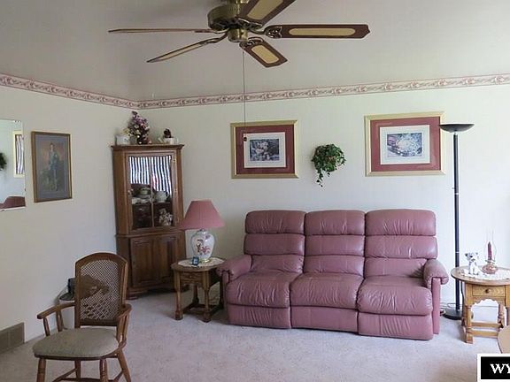3rd image of 1017 Big Horn Dr