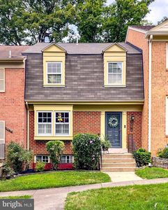 10276 Friendship Ct, Fairfax, VA, 22032