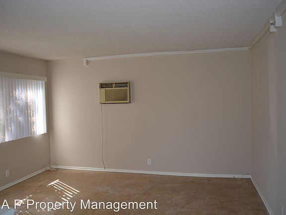 3rd image of 410 W Lohart Ave APT 2