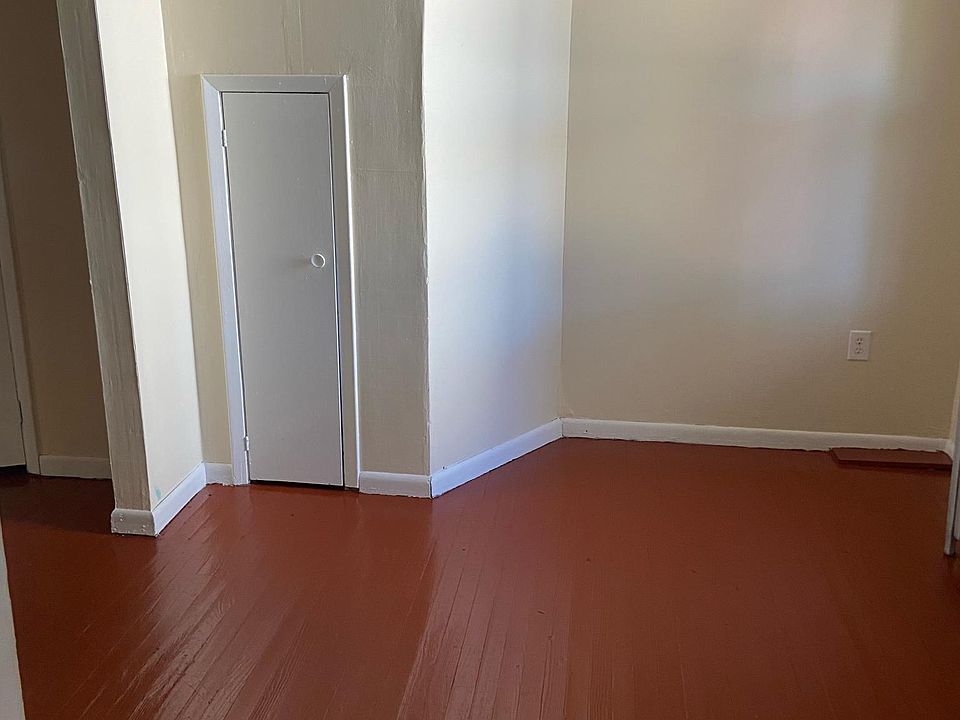 1st image of 427 S River St #1