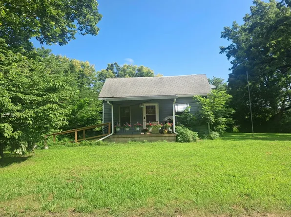 1901 NW Buchanan St, Topeka, KS 66608