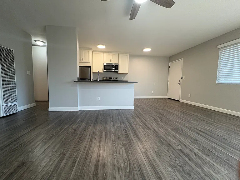 3711 Fruitvale Ave #9 — Photo 5