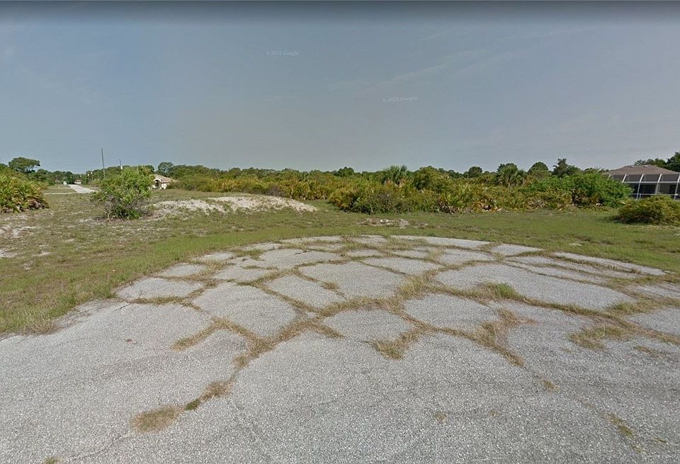 2nd image of 106 Green Oak Park