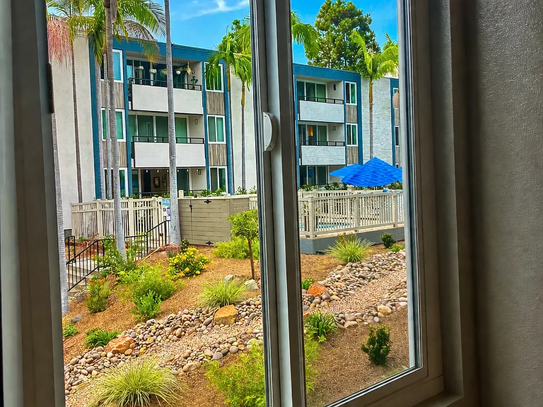 Los Arboles Apartments — Photo 40