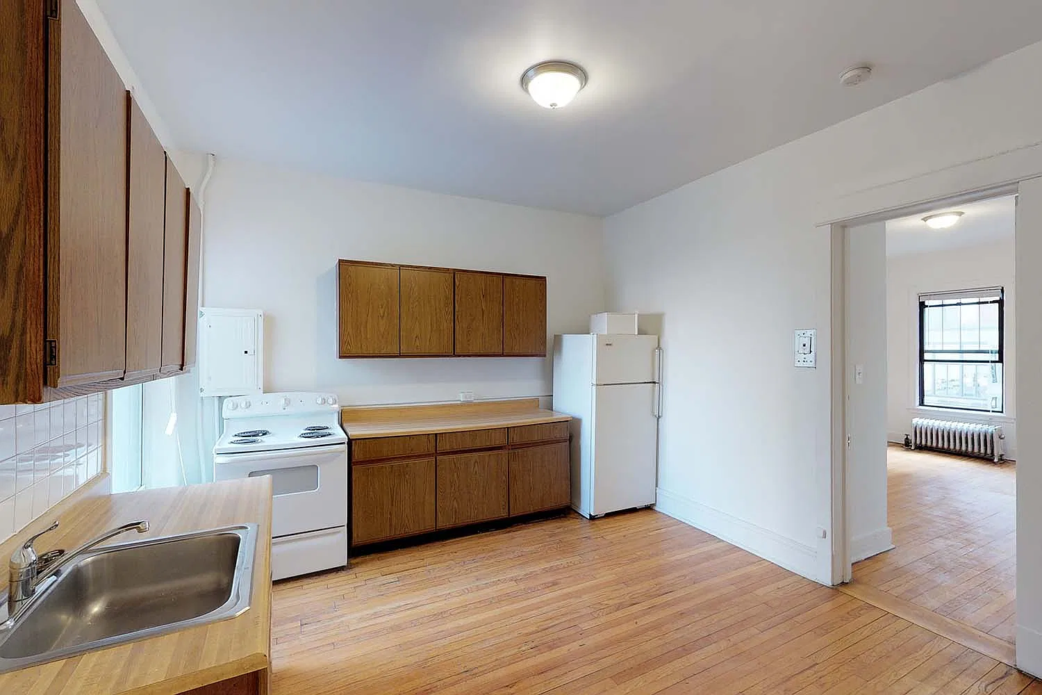 5300-5308 S. Hyde Park Boulevard — Photo 3