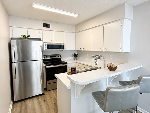 3rd image of 603 N Dort St #1106-E