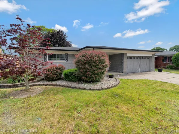 11828 Robinwood Blvd, Warren, MI 48093