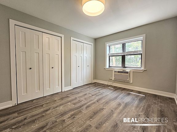 5th image of 445 W Barry Ave APT 327