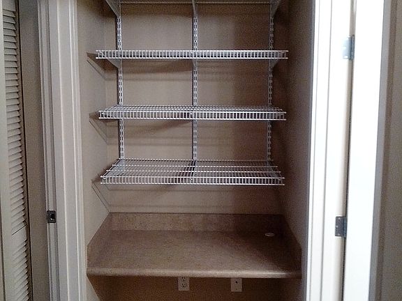 3rd image of 19500 Ballinger Way NE APT 207