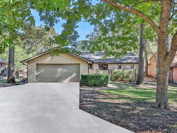 3rd image of 148 S Oak Bluff St