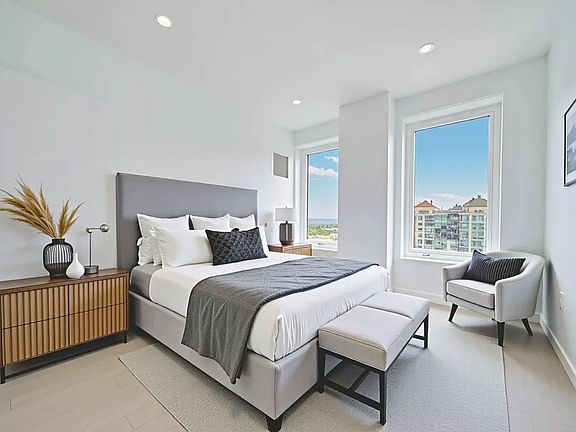 4th image of 147-40 Archer Ave #1315