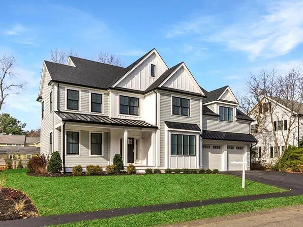 27 Carol Rd, Needham, MA 02492