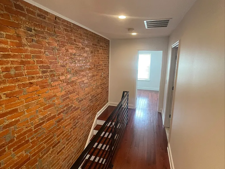 2044 Pierce St — Photo 5