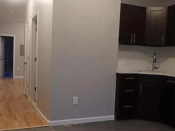 2nd image of 37 Chelsea Ave #2A