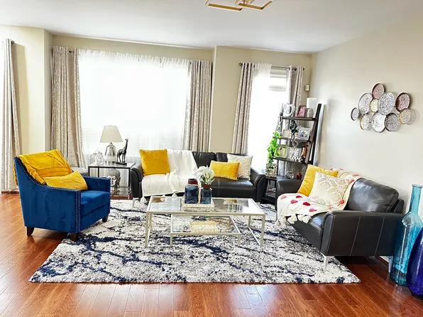 41619 Epping Green Sq, Aldie, VA 20105