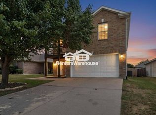 1037 Fort Apache Dr, Haslet, TX 76052