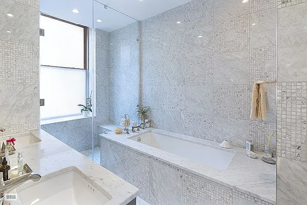 Rented by Brown Harris Stevens | media 21